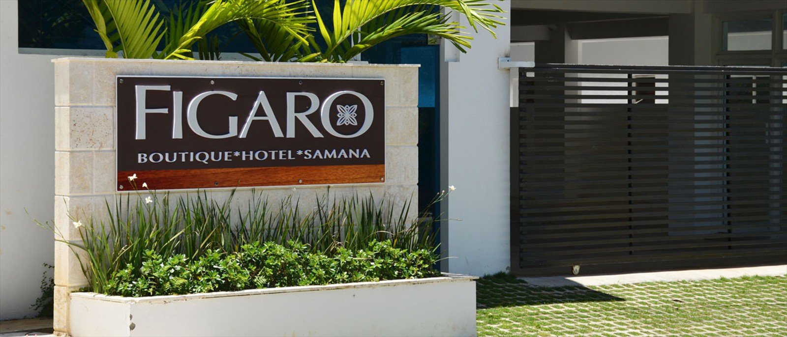 Uno de los Mejores Hoteles del Pueblo de Samaná en República Dominicana.