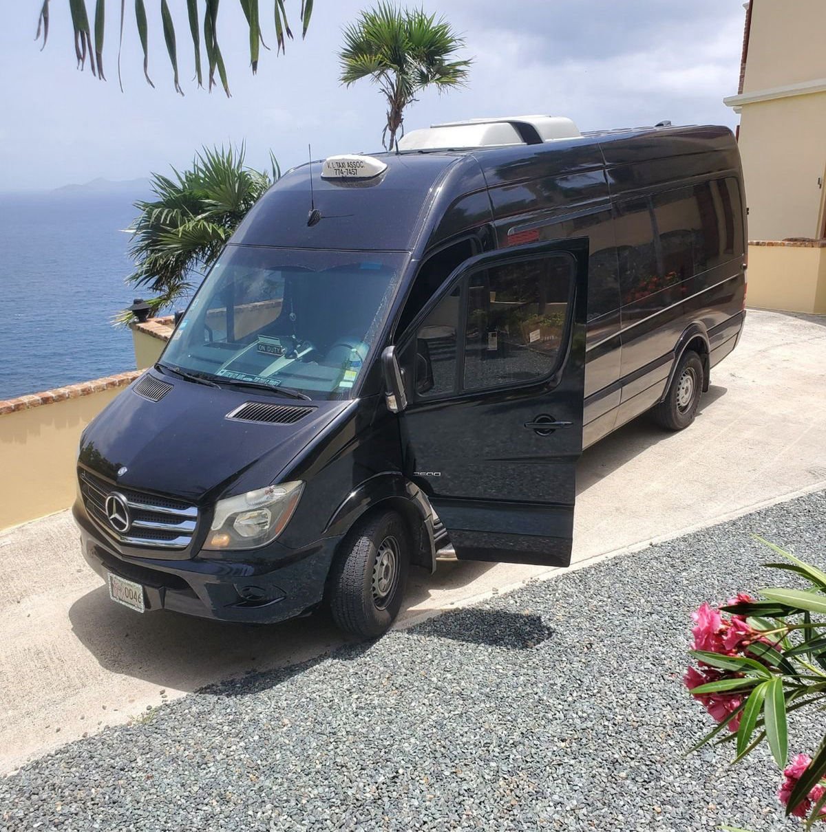 TOP Taxi Service all over the island of Saint Thomas, USVI.